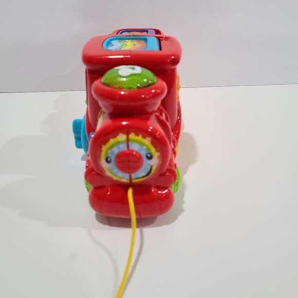 Vtech Roll and Surprise Animal Train Pop Up Animals.  10" - Picture 5 of 16